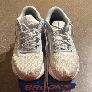 Brooks women’s off white and baby blue Running Shoes